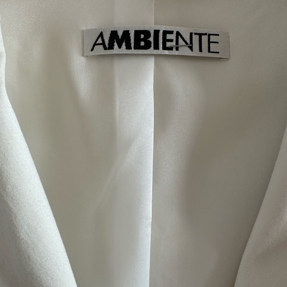 Italian Designer Blazer - Picture 5 of 7